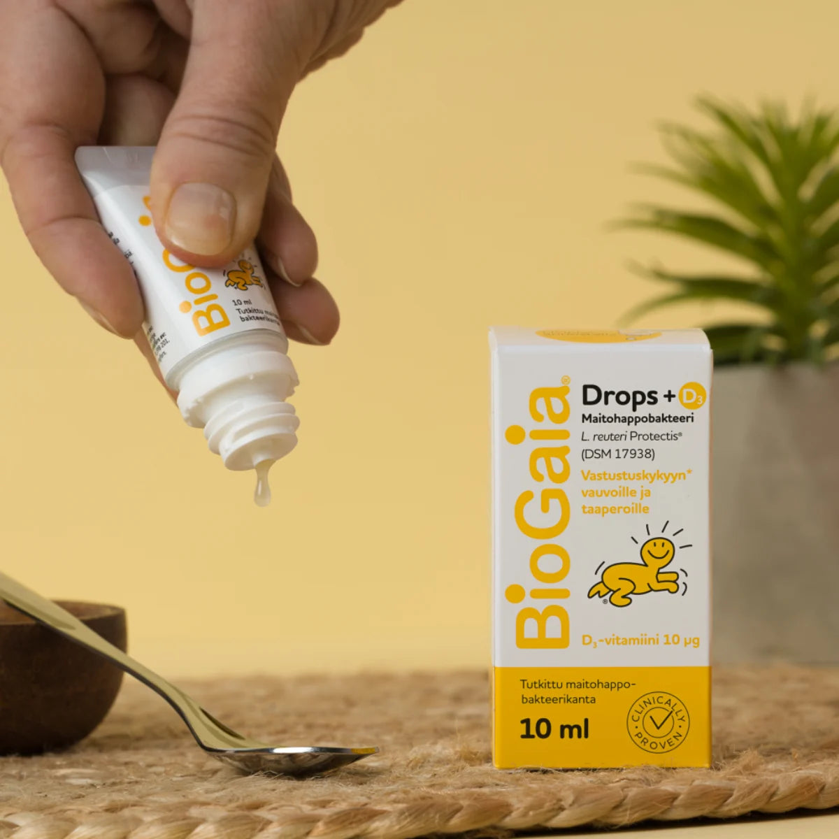 BIOGAIA Drops + D3 maitohappobakteeritippa 10 ml helppo annostelu tuubista