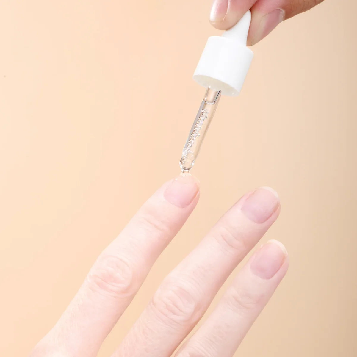 Vitry Boost Nails Serum – vahvistava kynsiseerumi vaurioituneille kynsille