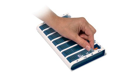 SCHINE PILL BOX L LÄÄKEANNOSTELIJA SUOMENKIELINEN, SININEN 1 KAPPALE