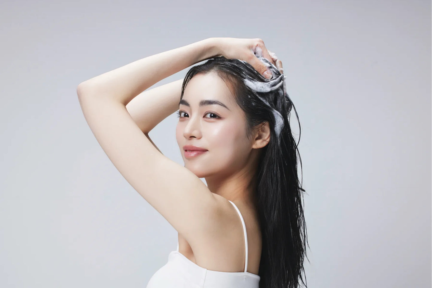 COSRX Peptide Bonding Shampoo 200 ml kosteuttaa ja raikastaa hiuspohjaa