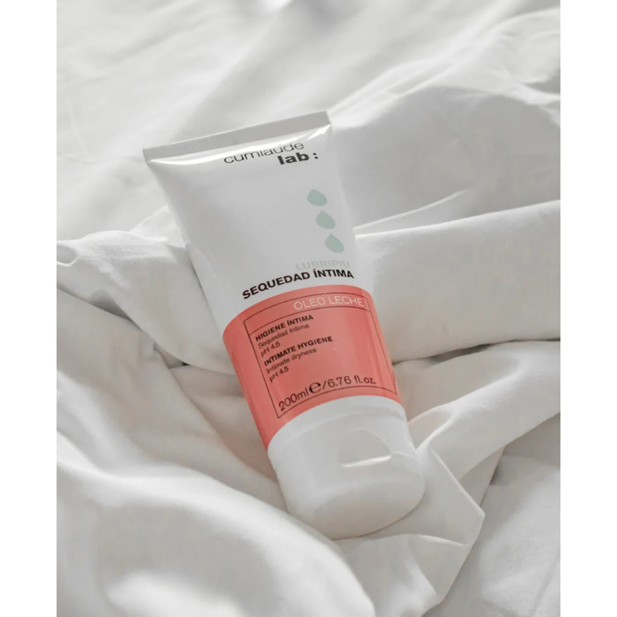 CumLaude Lab Lubripiù Milk Oil Intimate Hygiene intiimipesuvoide 200 ml kosteuttava pesuvoide intiimialueelle