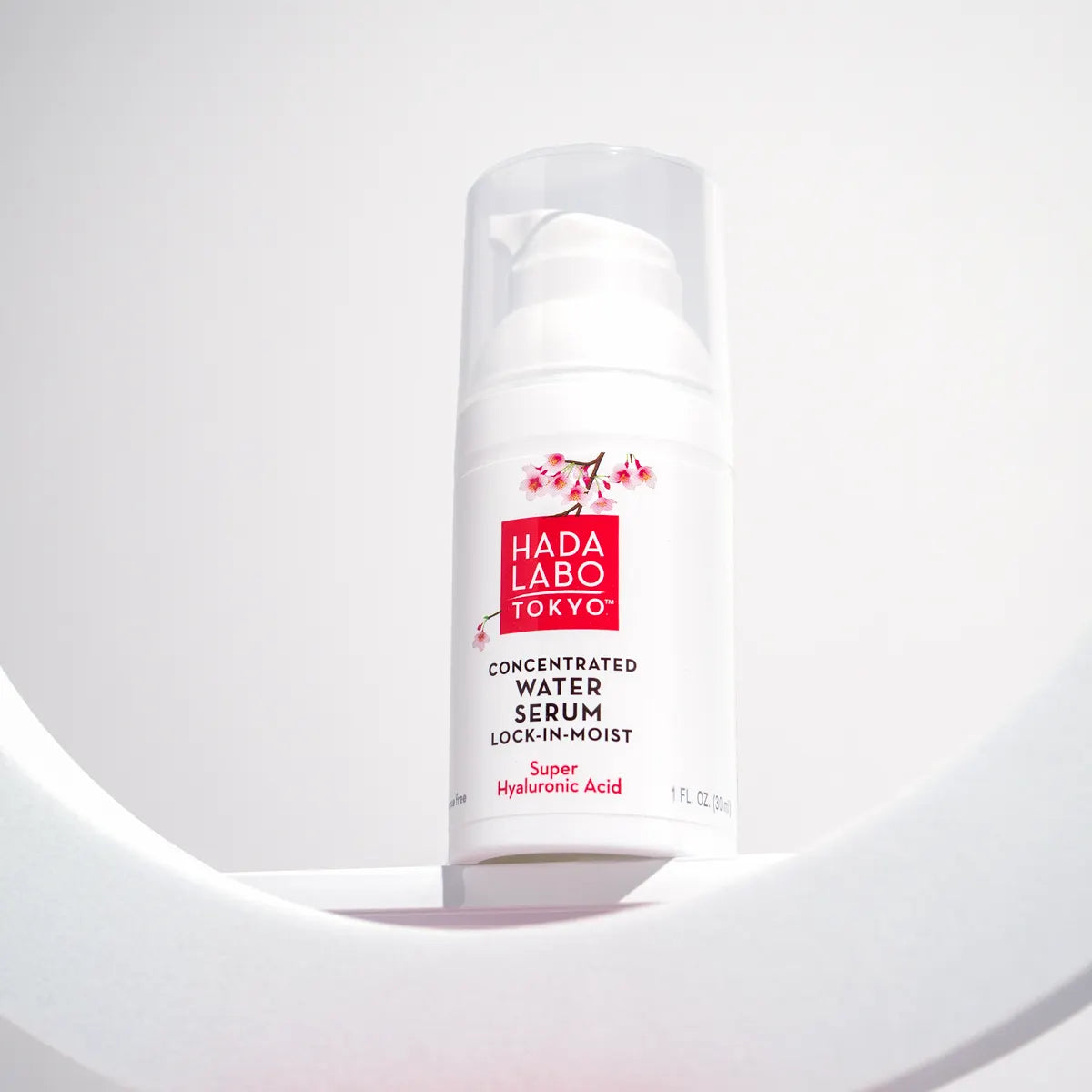 Hada Labo Tokyo Concentrated Water Serum Lock-in-Moist 30 ml – kasvoseerumi joka lukitsee kosteuden ihon sisään