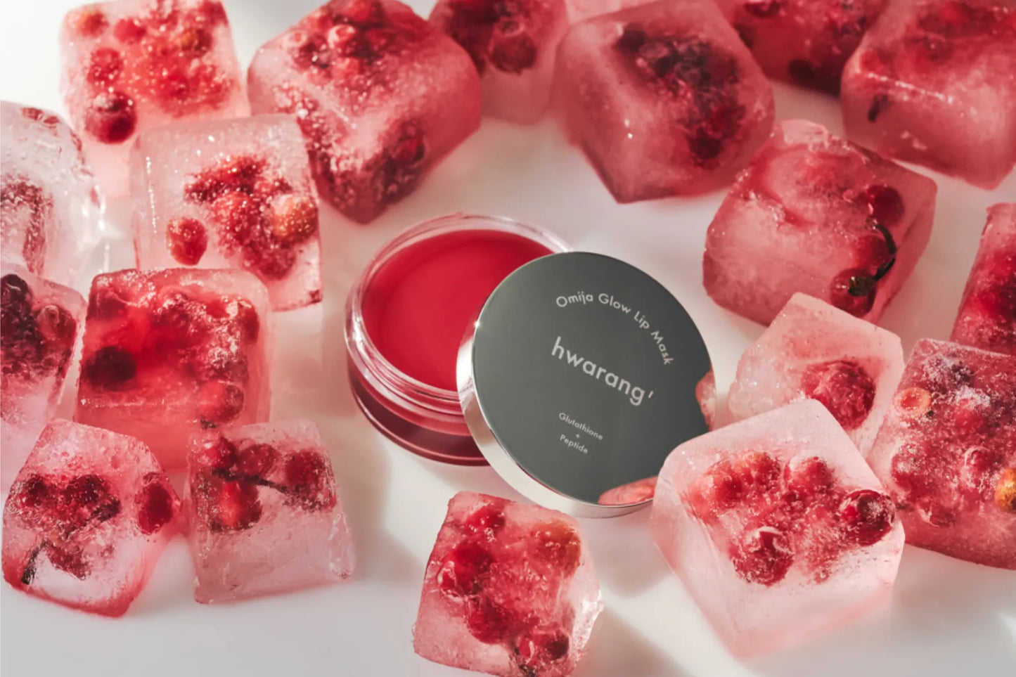 Hwarang' Omija Glow Lip Mask sisältää marjauutteita