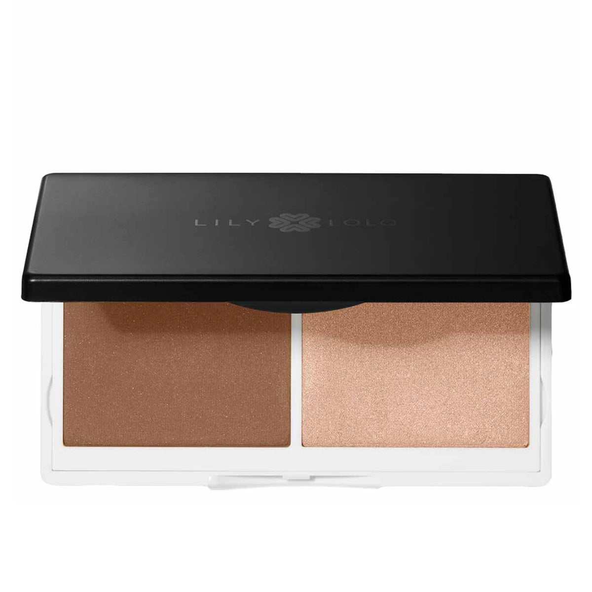Lily Lolo Contour Duo Sculpt & Glow 10 g sisältää vaaleasävyisen ja puhtaan ruskean aurinkopuuterin sekä nudensävyisen hohdepuuterin