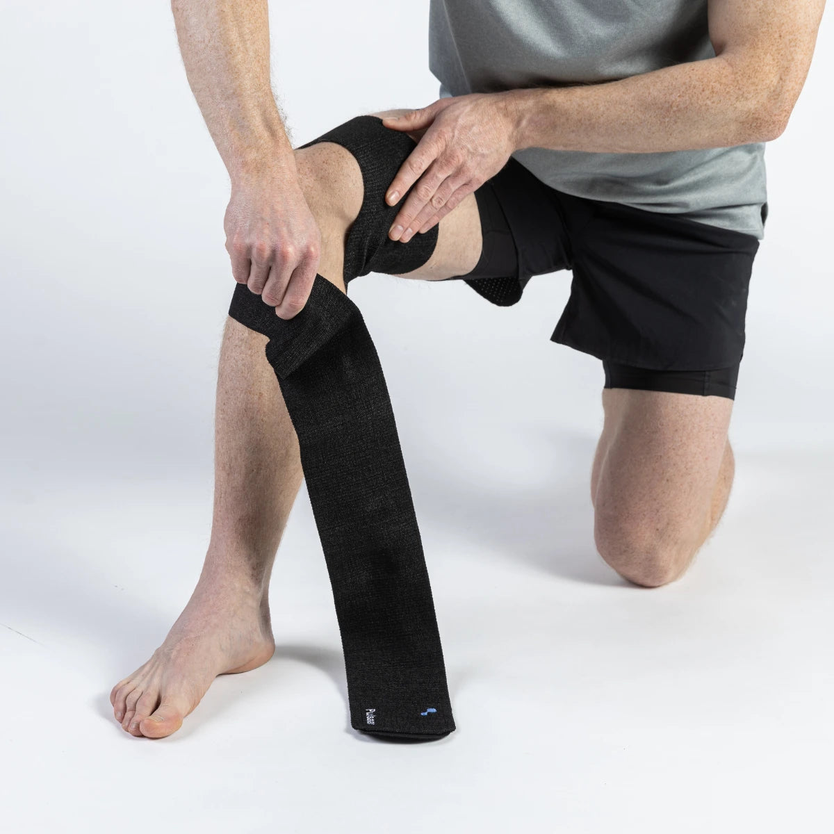 Pulsaar Active elastinen kompressiotuki musta saumaton ja luistamaton muotoilu