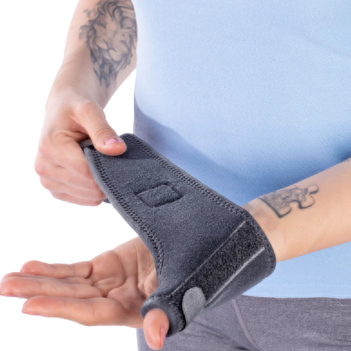 Triamed kiinteä peukalotuki säädettävällä tarrakiinnityksellä